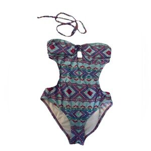 ⭐️ 5/$25 Coco Beach side cutout strapless swimsuit one piece small